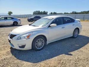 Nissan Altima 2.5L 4 2015