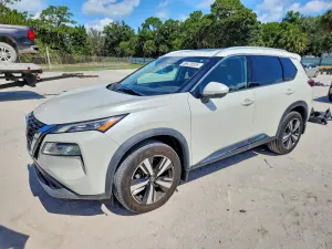 Nissan Rogue 2.5L 4 2021