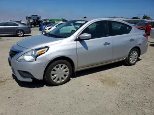 Nissan Versa 1.6L 4 2015