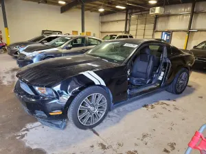 Ford Mustang 3.7L 6 2012
