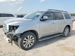 Toyota Sequoia 5.7L 8 2013