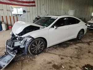 Lexus ES 2.5L 4 2021