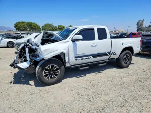 Toyota Tacoma 2.7L 4 2021