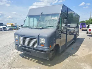 Ford E-450 6.2L 8 2019