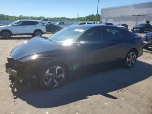 Hyundai Elantra 2.0L 4 2023