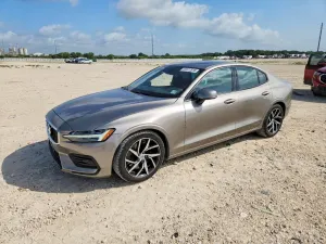 Volvo S60 2.0L 4 2019