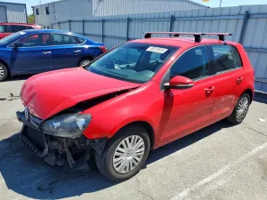 Volkswagen Golf 2.5L 5 2013
