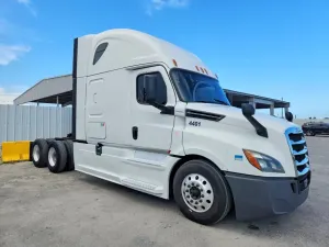 Freightliner Cascadia 14.8L 6 2018