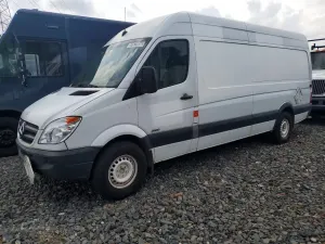 Mercedes-Benz Sprinter 3.0L 6 2011