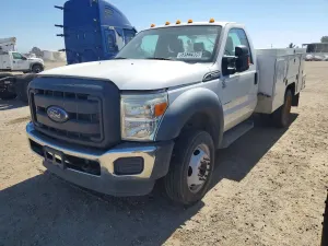 Ford F550 6.7L 8 2016