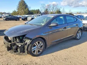 Hyundai Elantra 2.0L 4 2020