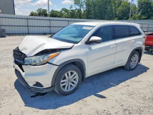 Toyota Highlander 3.5L 6 2016