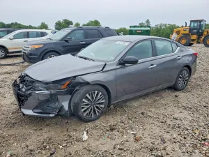 Nissan Altima 2.5L 4 2025
