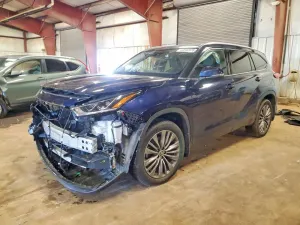 Toyota Highlander 3.5L 6 2020