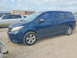 Toyota Sienna 2.7L 4 2012