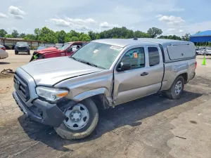 Toyota Tacoma 2.7L 4 2021