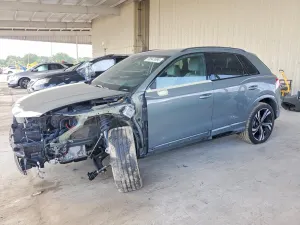 Audi Q3 2.0L 4 2024