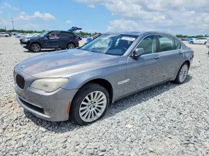 BMW 7 Series 4.4L 8 2012