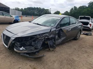 Nissan Altima 2.5L 4 2021