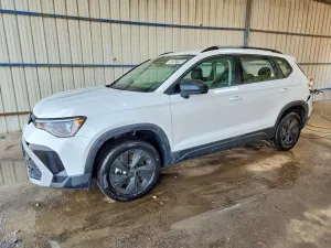Volkswagen Taos 1.5L 4 2025
