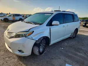 Toyota Sienna 3.5L 6 2015