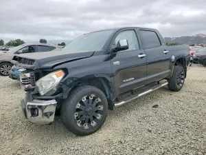 Toyota Tundra 5.7L 8 2017