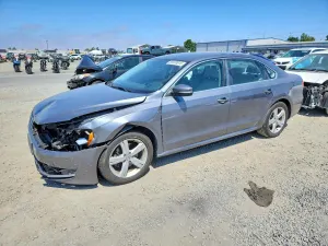 Volkswagen Passat 1.8L 4 2015
