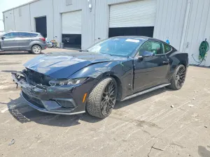Ford Mustang 2.3L 4 2024