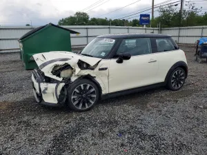 Mini Cooper 2.0L 4 2023