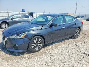 Nissan Altima 2.5L 4 2021