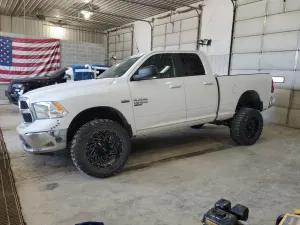 RAM 1500 SLT 5.7L 8 2019