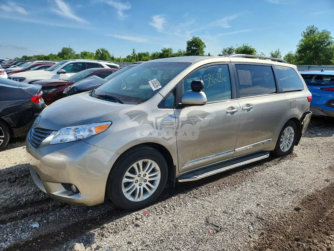 Toyota Sienna 3.5L 6 2015