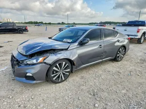 Nissan Altima 2.5L 4 2020