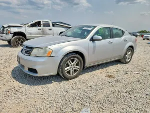 Dodge Avenger 2.4L 4 2011