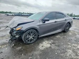 Toyota Camry 2.5L 4 2021