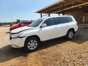 Toyota Highlander 3.5L 6 2013