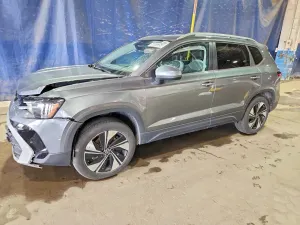 Volkswagen Taos 1.5L 4 2025
