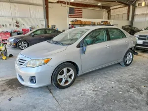 Toyota Corolla 1.8L 4 2013