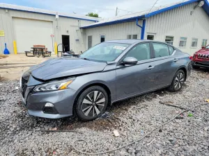 Nissan Altima 2.5L 4 2022