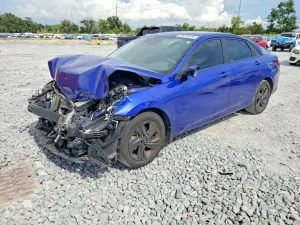 Hyundai Elantra 2.0L 4 2022