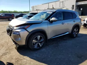 Nissan Rogue 2.5L 4 2021