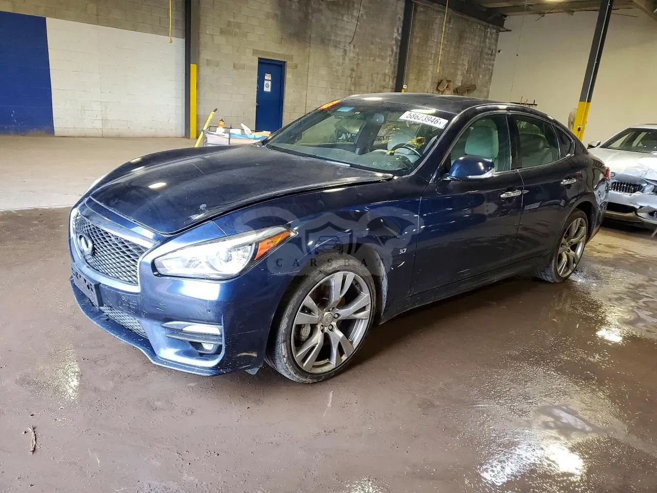 Infiniti Q70 3.7L 6 2015