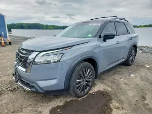 Nissan Pathfinder 3.5L 6 2022