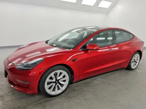 Tesla Model 3 2022