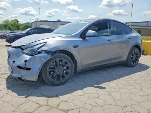 Tesla Model Y 2024