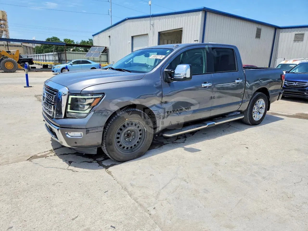 Nissan Titan 5.6L 8 2020