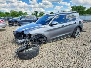 Alfa Romeo Stelvio 2.0L 4 2018