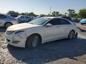 Lincoln MKZ 3.7L 6 2013