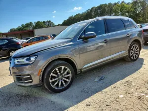 Audi Q7 2.0L 4 2018