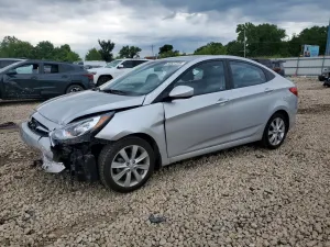 Hyundai Accent 1.6L 4 2013